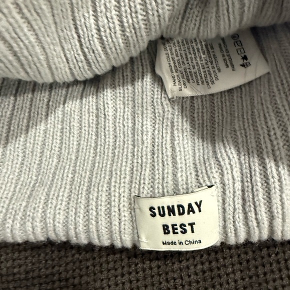 Sunday Best Light Gray Ribbed toque - Picture 3 of 4